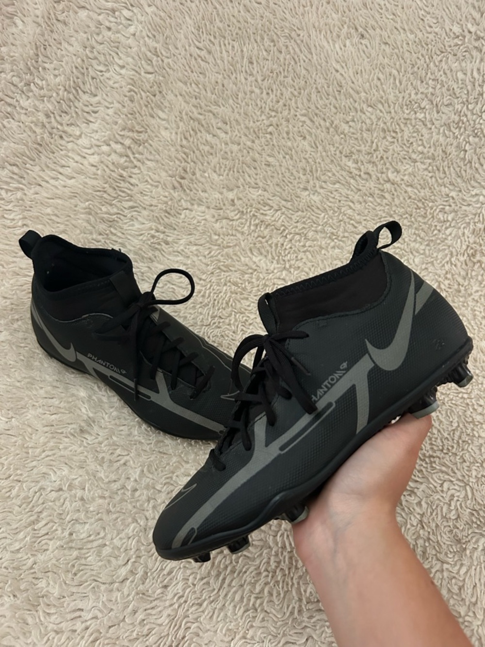 Nike Phantom GT2 Youth MG Sleeve Soccer Cleats